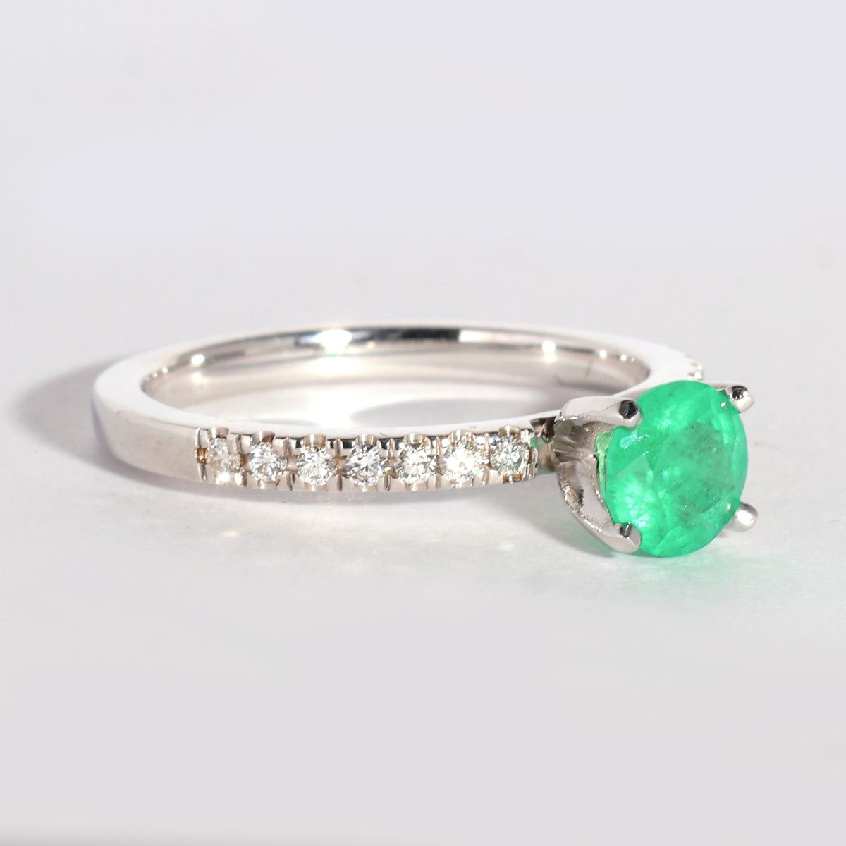 Anillo Aura