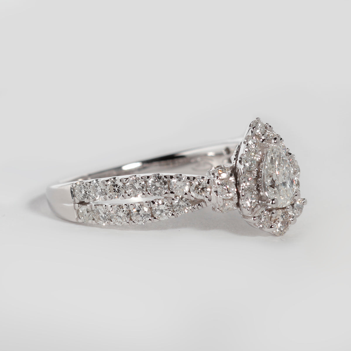 Anillo de Compromiso Halo