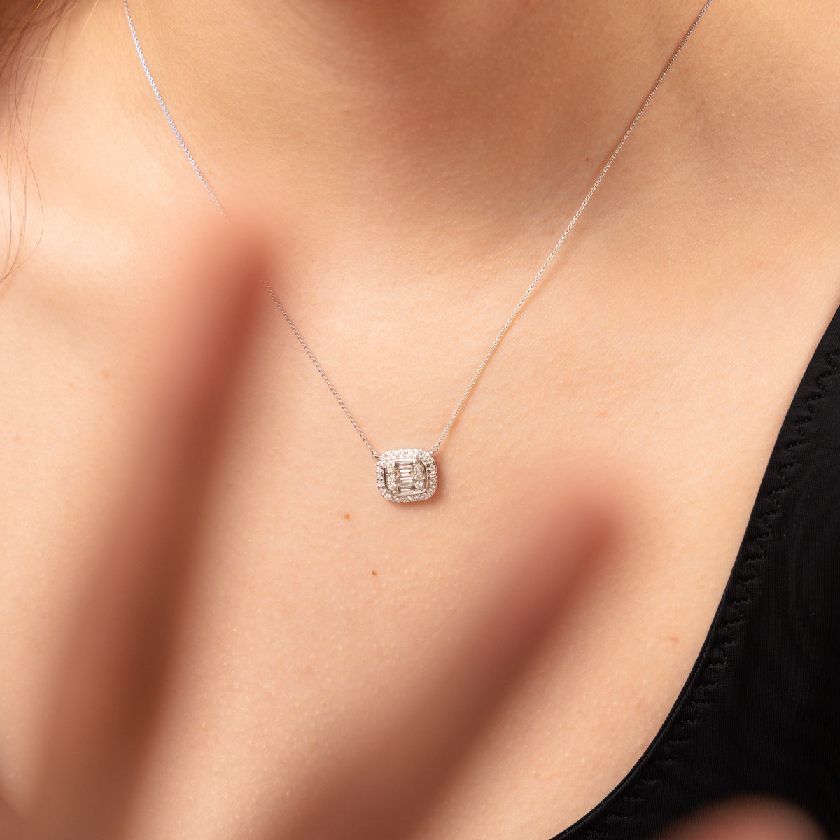 Colgante con diamantes