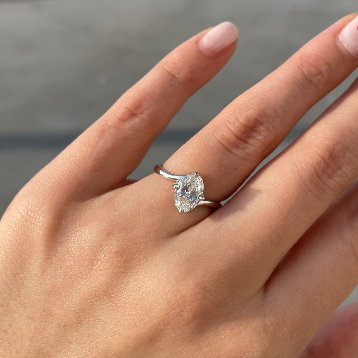 Anillo de Compromiso Alice con Diamante LAB