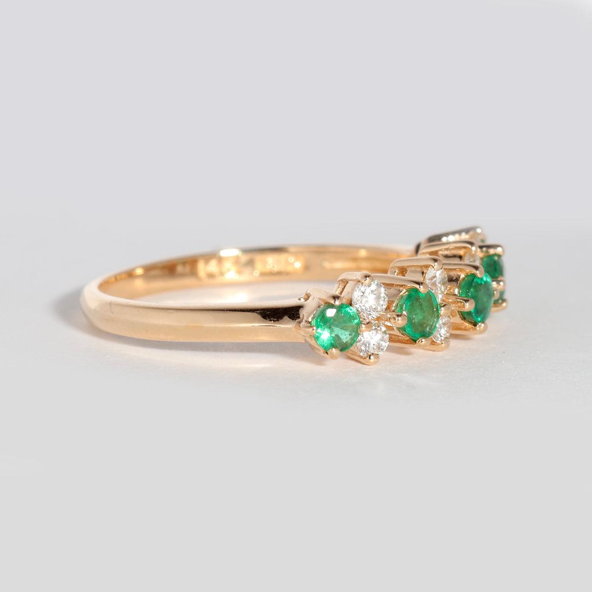 Churumbela con Esmeraldas y Diamantes