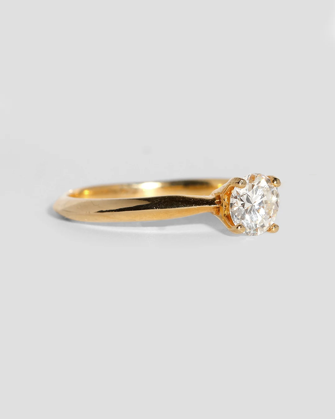 Anillo de compromiso Ayra — Forever Us — vista 3